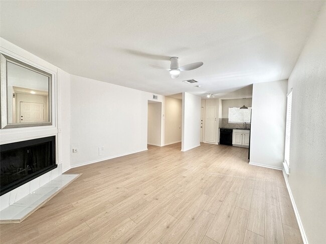 Photo - 4 Marabou Pl