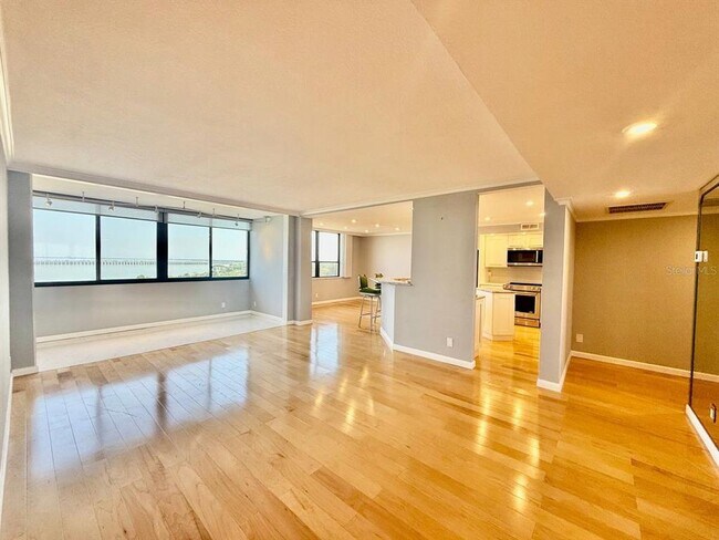 Photo - 2620 Cove Cay Dr Unit 1001