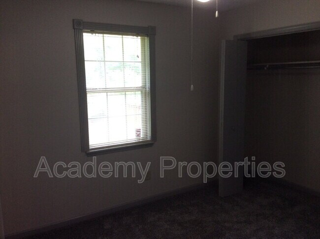 Photo - 2882 Silver Maple Ct