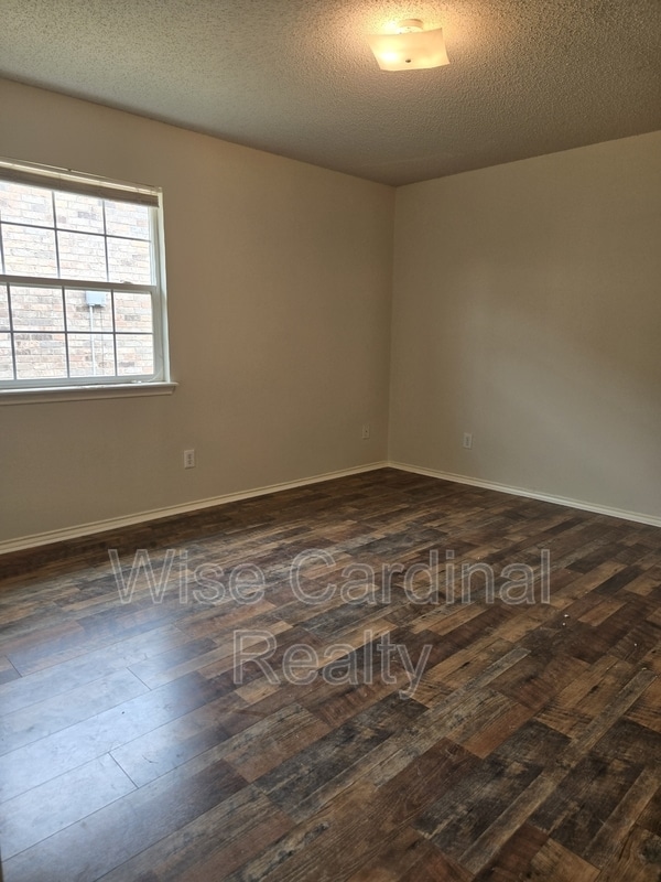 Photo - 5122 Aberdeen Ave