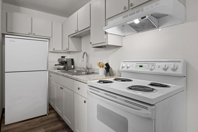 Photo - Peak Elevation Apartments