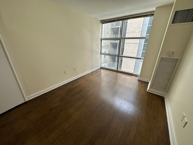 Photo - 7 Boylston Sq