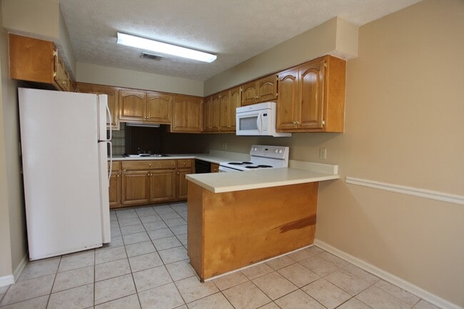 Photo - Spacious Duplex for Rent Fall 2026!