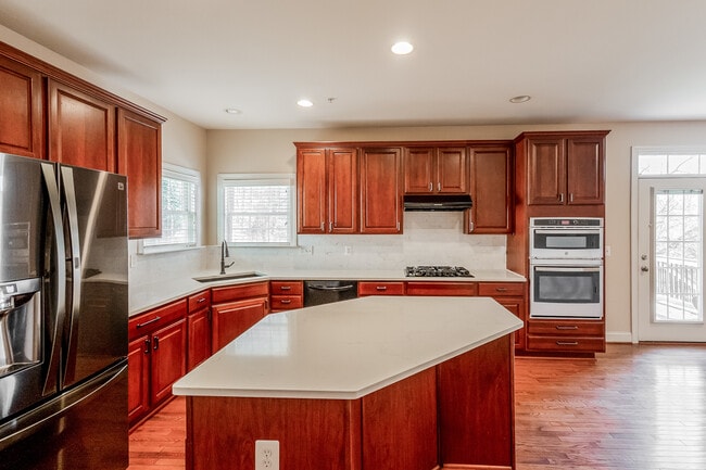 Photo - 15806 Copper Beech Dr