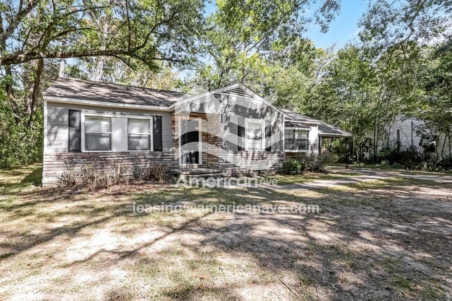 Photo - 364 Fairhill Dr