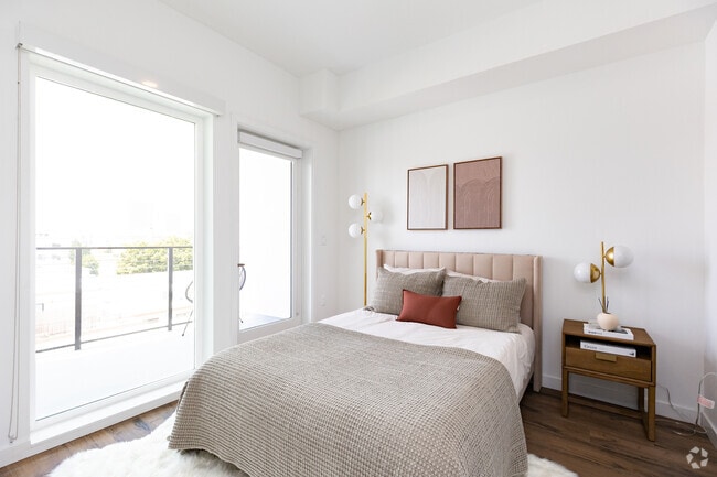 1BR, 1BA - 621SF