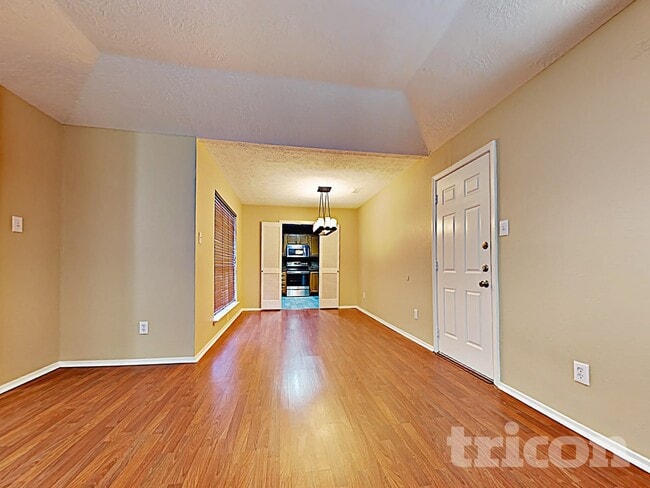 Photo - 2803 Jeb Stuart Dr