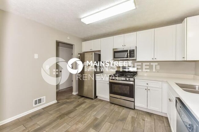 Photo - 3 Bedroom Pet-Friendly Home in Decatur, GA...