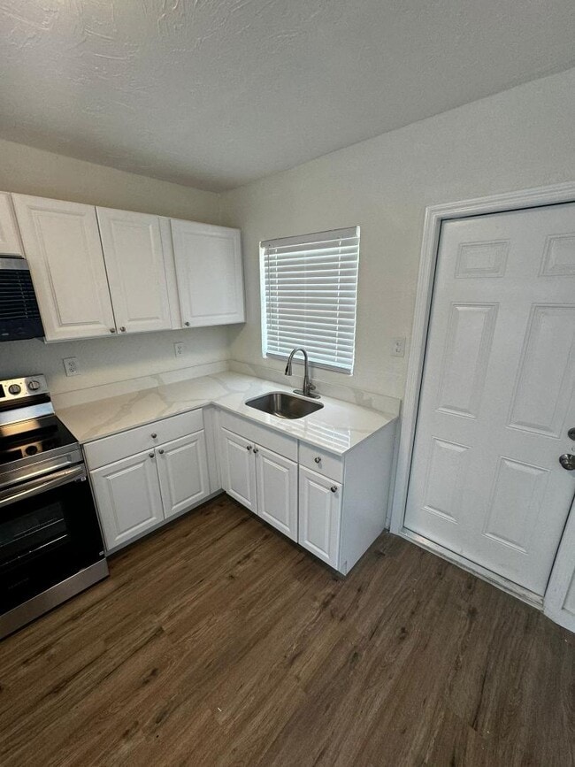 Photo - 64 W Myrtle St