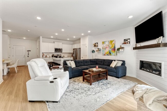 Building Photo - New Construction Charmer in Fairview Rental