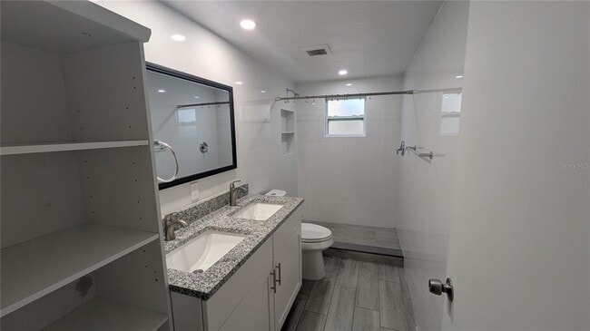 Photo - 5723 9th St Cir E