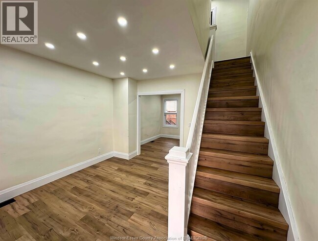 Photo - 116 Elm Ave