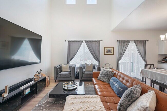 Photo - 7192 N Silver Spring Way