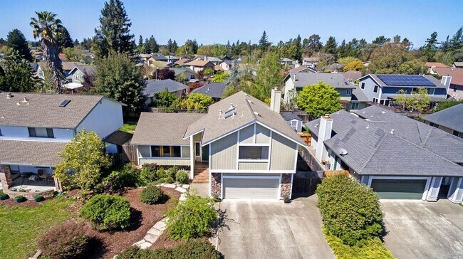 Photo - *Holiday Move In Special, $500 Off First Month's Rent! Large 4 bedroom/ 2.5 Bathroom Home for Ren...