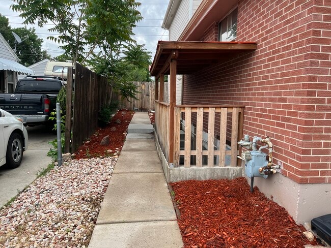 Photo - 2020 S Fox St Unidad C