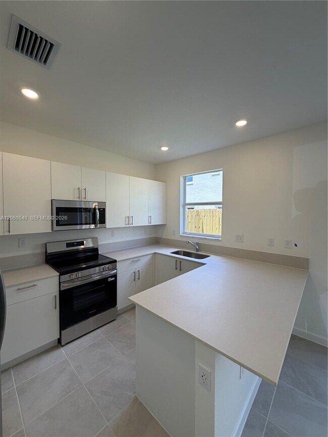 Photo - 2664 SE 25th Ter