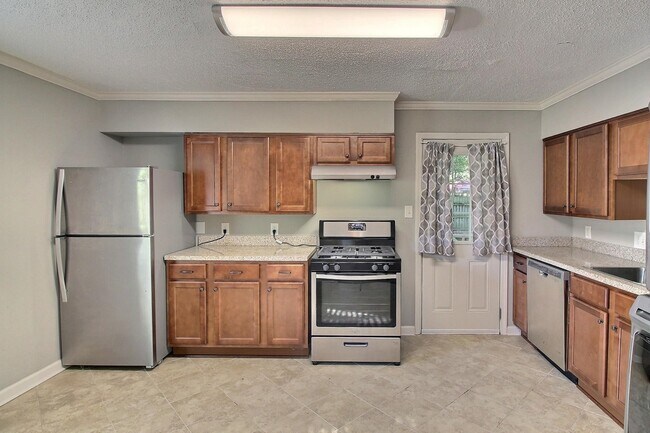 Photo - 287 S Rowlett St