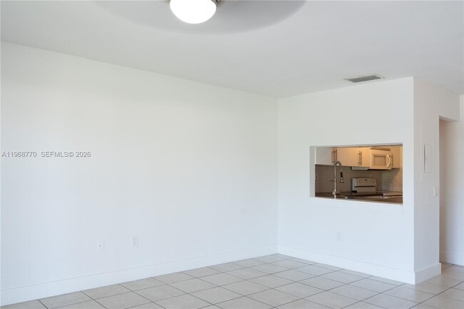 Photo - 1290 NE 119th St Unidad 1B