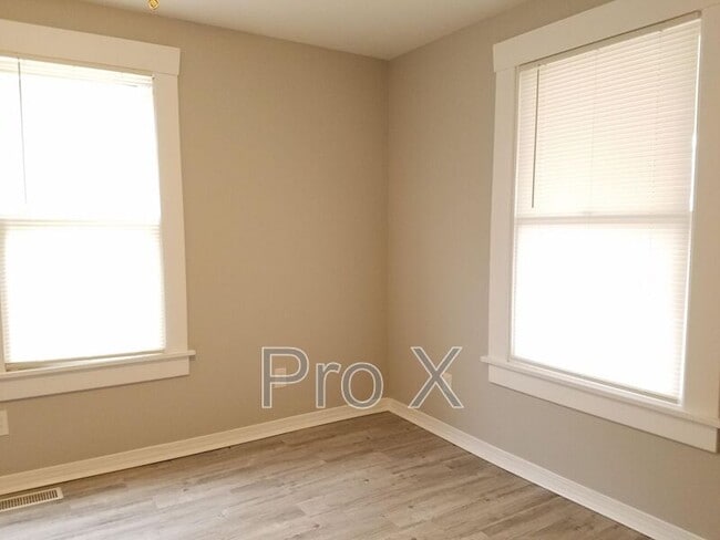 Photo - 110 W Lindburg St Unit Apt. 1