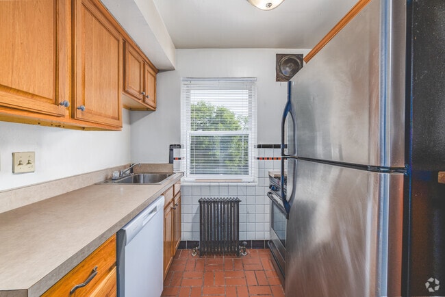 1BR, 1BA - 550SF - Kitchen