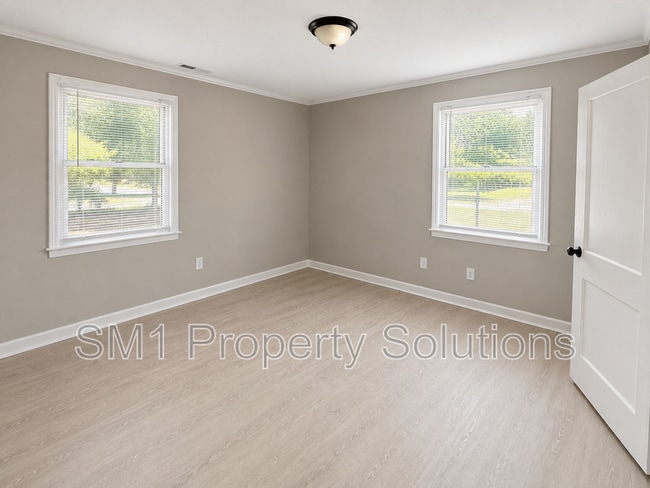 Photo - 1235 Elmer St