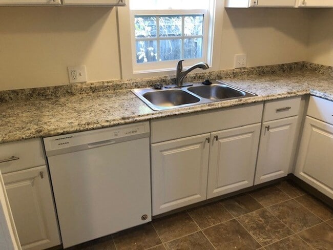 Photo - Newly remodeled  mobile home in 55 and ove...