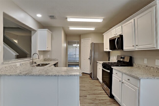 Photo - 4104 Caneshaw Dr