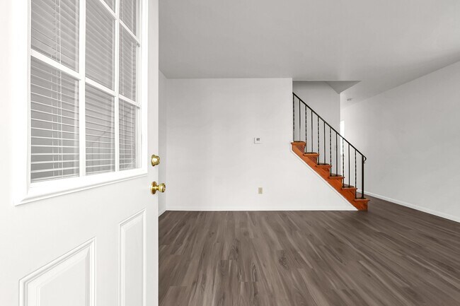 Hamilton Arms Apartments