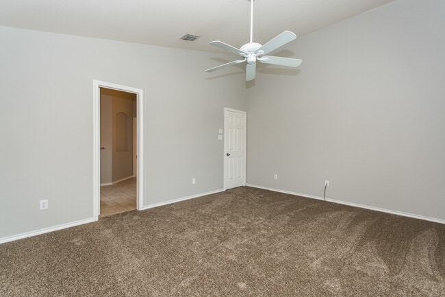 Photo - 1413 Gordon Dr