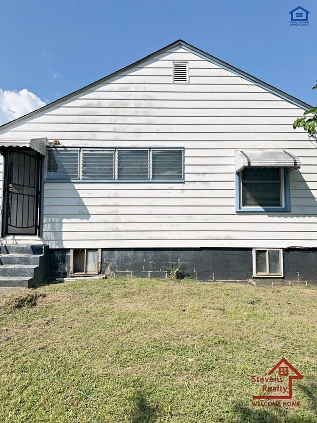 Photo - 2018 Walker Ave