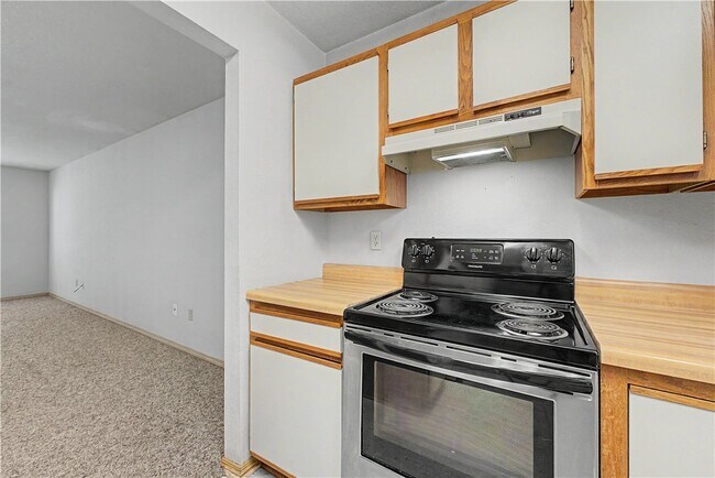 1366 E Sequoyah Ct
