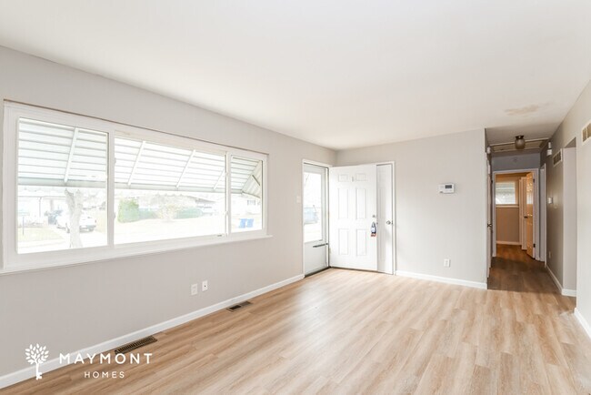 Photo - 455 Moule Dr