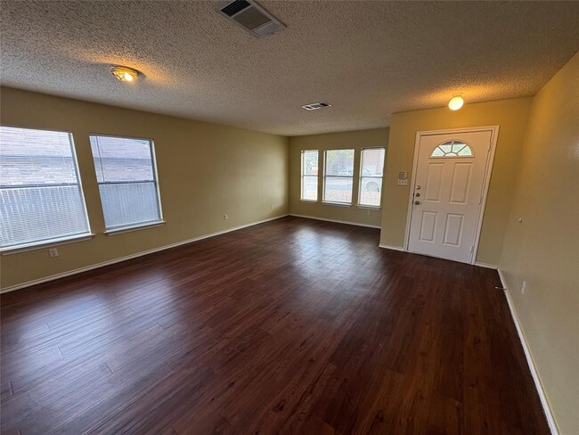 Photo - 7908 Rosenberry Dr