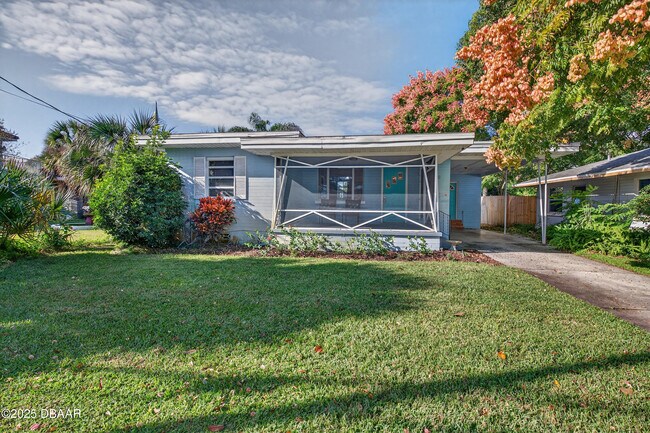 Photo - 930 Daytona Ave