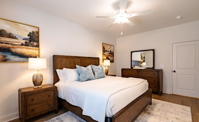 Photo - 406 N Donahue Dr