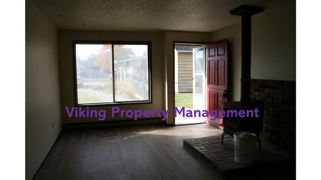 Photo - 1830-860 Unit #1