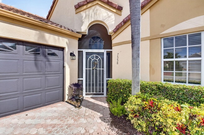 Photo - 7558 Ironbridge Cir
