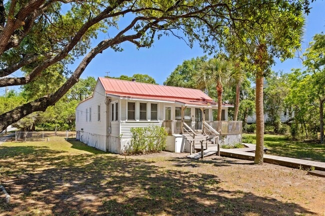 Photo - Sullivans Island Historic Charmer