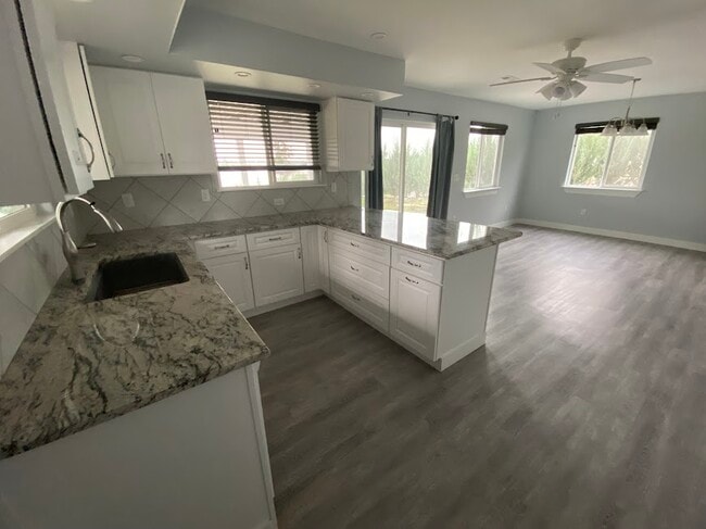 Photo - 3905 W Peninsula Dr