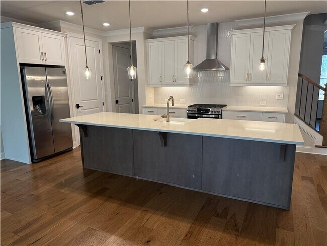 Photo - 419 Duncan Dene Dr