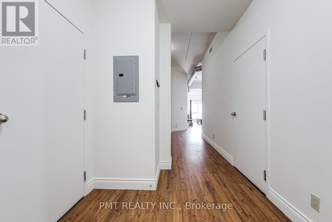 Photo - 150 Colborne St E Unit 208