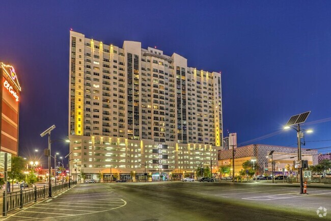 Building Photo - High rise 2 bedroom in Downtown Las Vegas NV. Rental