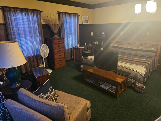 Building Photo - Washington Ave 212-218 Unit 216 A