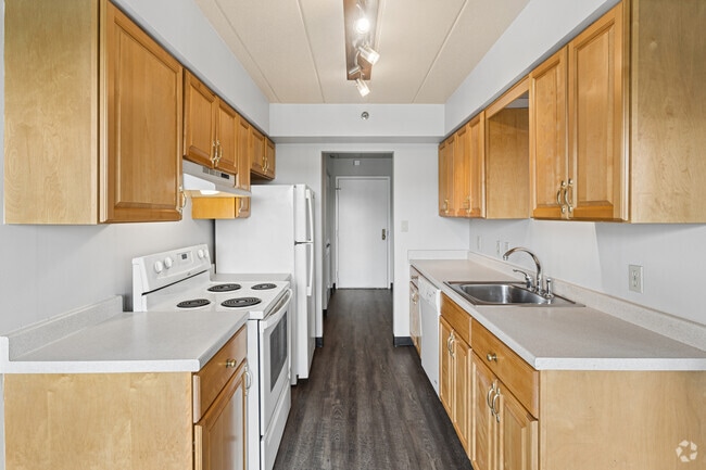 2BR, 2BA - 1,326SF - Kitchen - Bower Hill Apartments