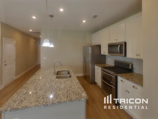 Photo - 105 Davenport Dr