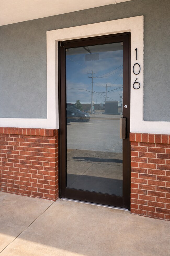 Photo - 7030 W Wilshire Blvd Unidad 106