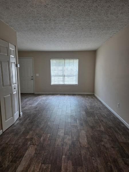 Photo - 7083 Oakhill Cir