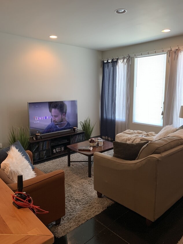 Photo - 305 W 23rd St (Bryan, TX)