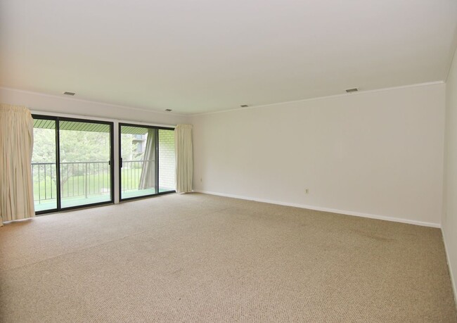 Photo - 249 Hamilton Ave