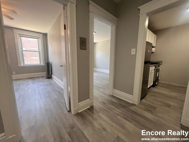 902 Huntington Ave